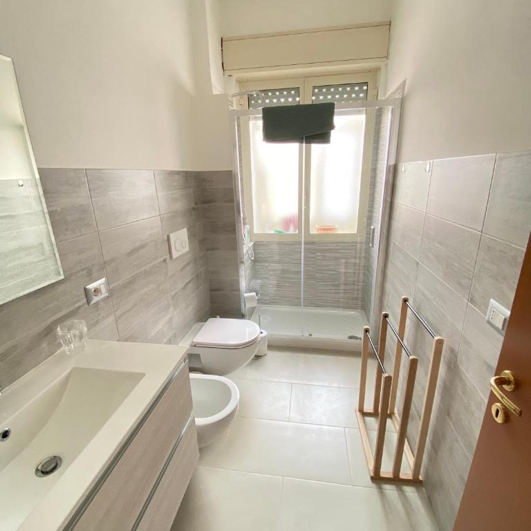 La dimora di Damone & Finzia - Two-Bedroom Family Apartment - 9