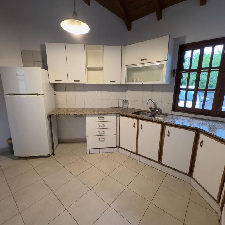 Huerto's House - Three-Bedroom House - 16