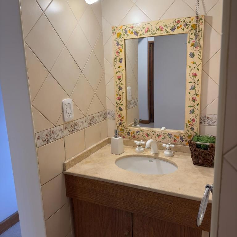 Huerto's House - Three-Bedroom House - 20