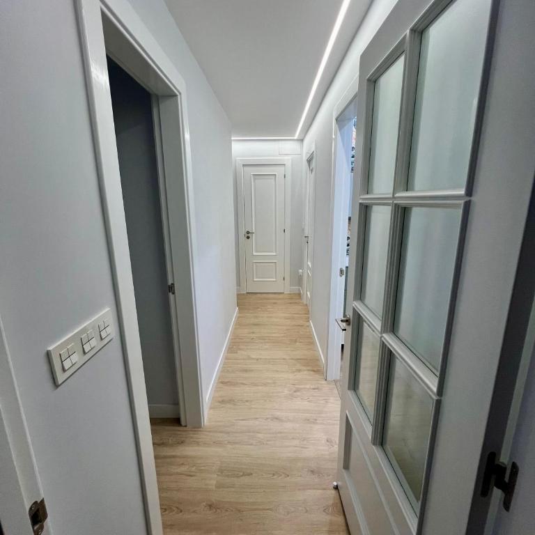 Apartamento Exclusivo Playa San Lorenzo con Parking Gratis - Apartamento de 3 dormitorios - 14