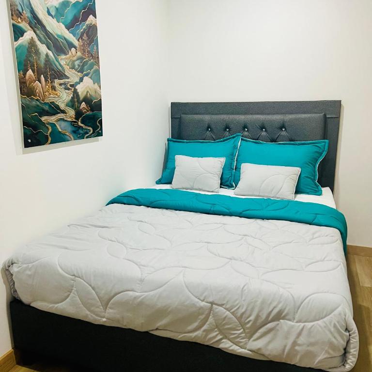 Torre Meraki - Three-Bedroom Apartment - 12