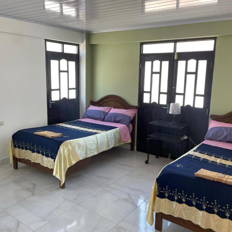 Hostal La Fortaleza - Habitación Doble con baño privado - 2 camas - 11