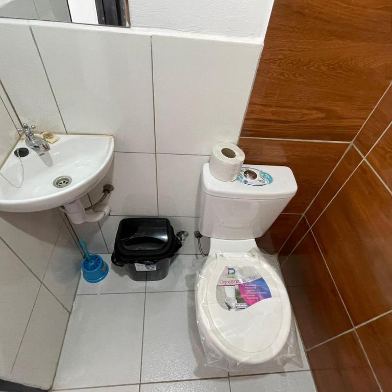 Hostal La Fortaleza - Habitación Doble con baño privado - 9