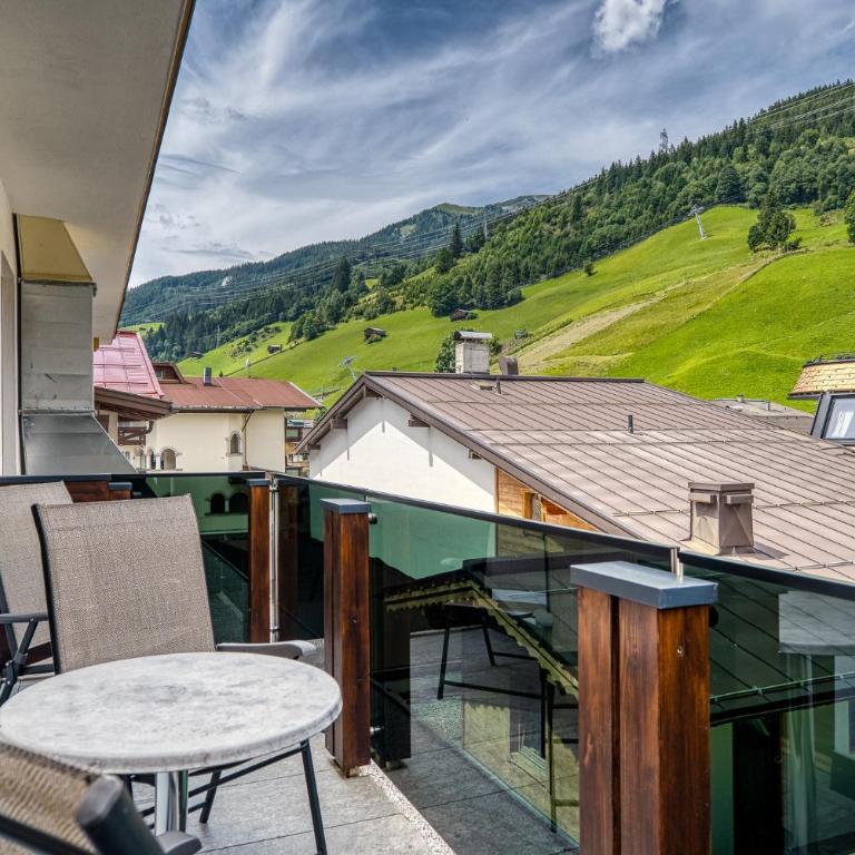 SonnenHOF hotel gerlos centrum - Studio mit Balkon - 1