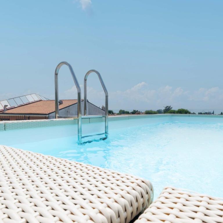 ApartmentsGarda - Residenza Maycol - Appartamento con 2 Camere da Letto e Terrazza - 3