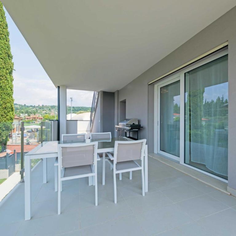 ApartmentsGarda - Residenza Maycol - Appartamento con 2 Camere da Letto e Terrazza - 15