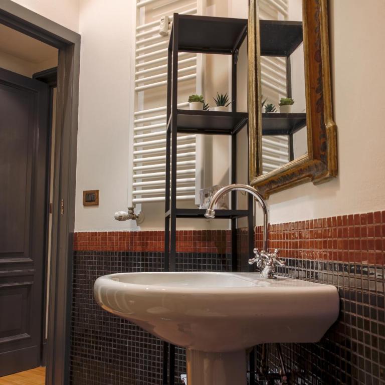 Corte Battisti - Centro città [Deseo Apartments] - Two-Bedroom Apartment - 17