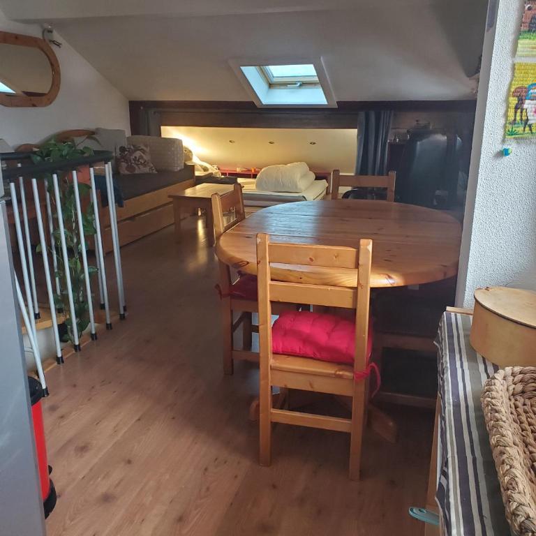 Grand Duplex, 3p, 45 m, très ensoleillé, 6 personnes - Three-Bedroom Apartment - 2