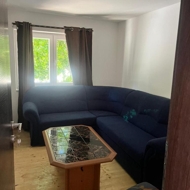 Lovely Riverline Apartment - Two-Bedroom Apartment - 8