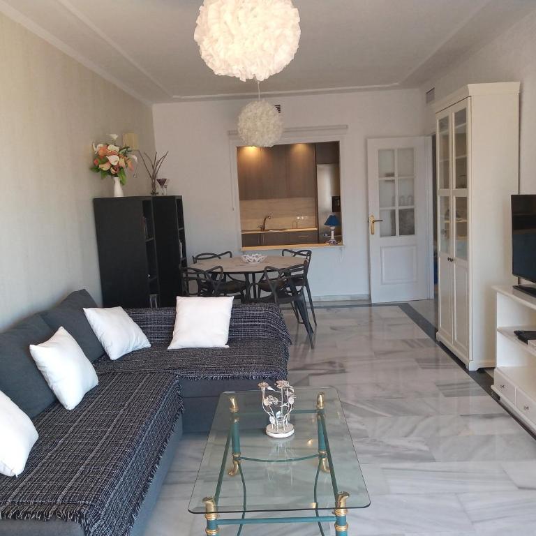 FUENGIROLA , Beach, Centre ,Balcony with seaview, for 4 persons - Apartamento de 1 dormitorio - 6