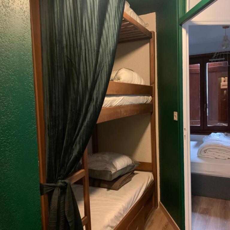 Cocon chaleureux, avec vue et au calme - Appartement 1 Chambre avec Balcon et Vue sur les Montagnes - 14