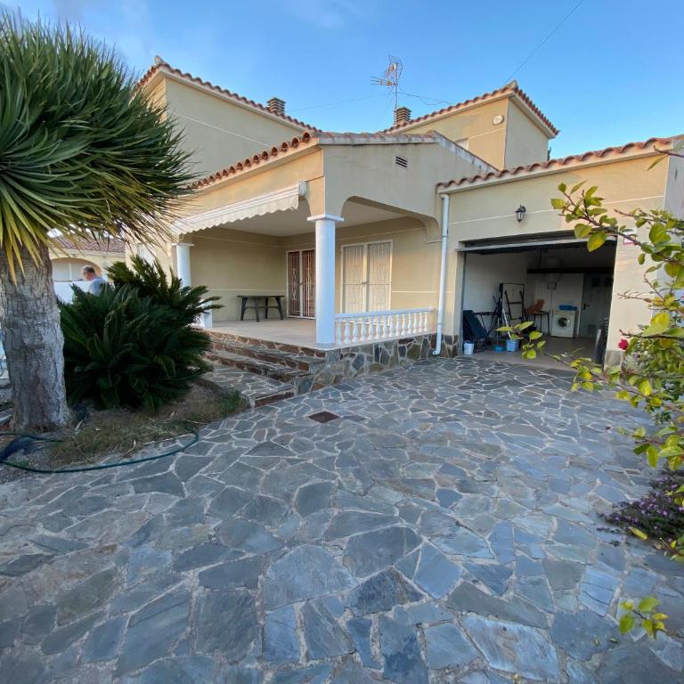 ROCA PLANA COSTA NORD - Five-Bedroom House - 1