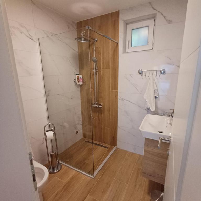 Guest House Mostar - Twin Room - 1