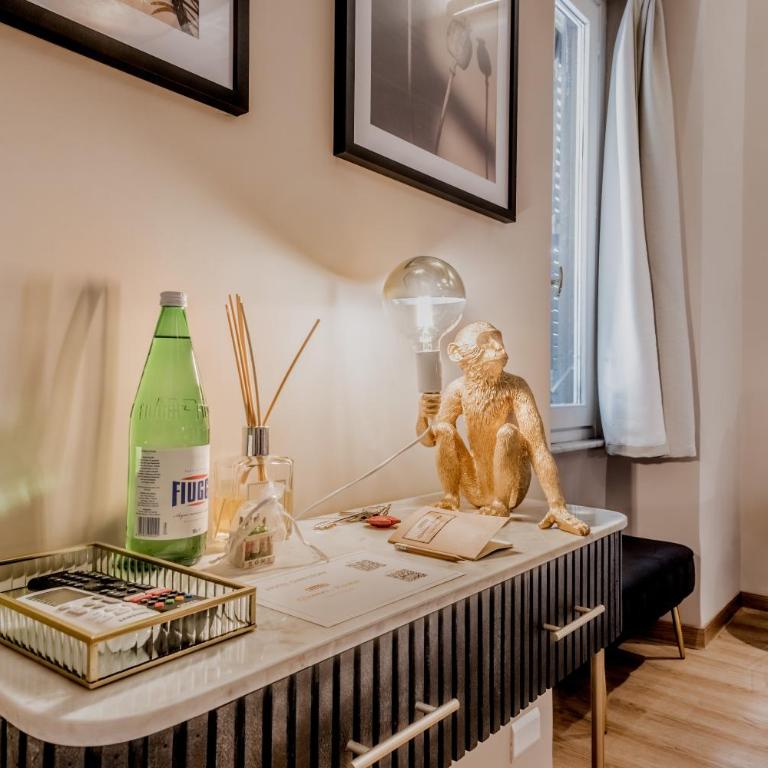 Queen of Rome Luxury Rooms - Deluxe Zimmer - 15