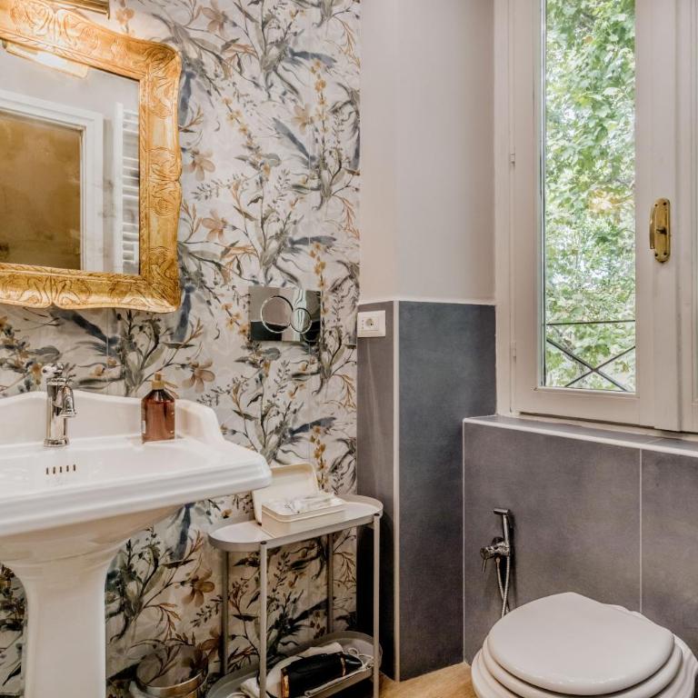 Queen of Rome Luxury Rooms - Deluxe Zimmer - 22