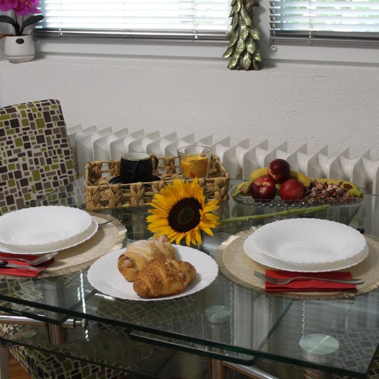 Zara Lux - One-Bedroom Apartment - 5