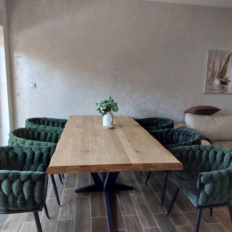 MAFI AS APARTMAN - Apartman sa 2 Spavaće Sobe i Pogledom na Planinu - 1