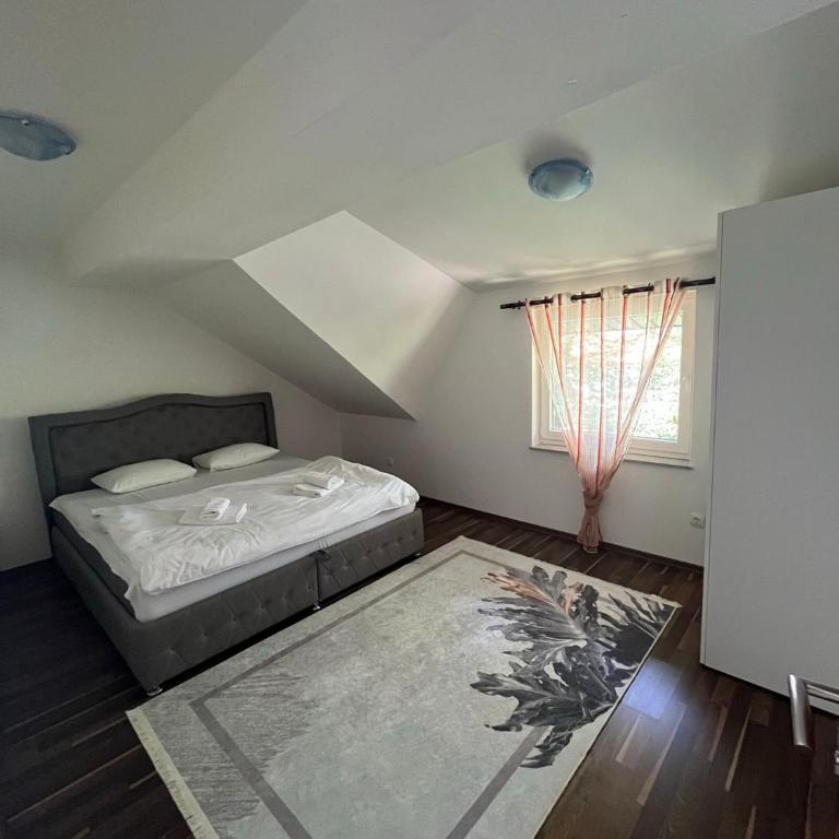 Big City House - Villa - 12