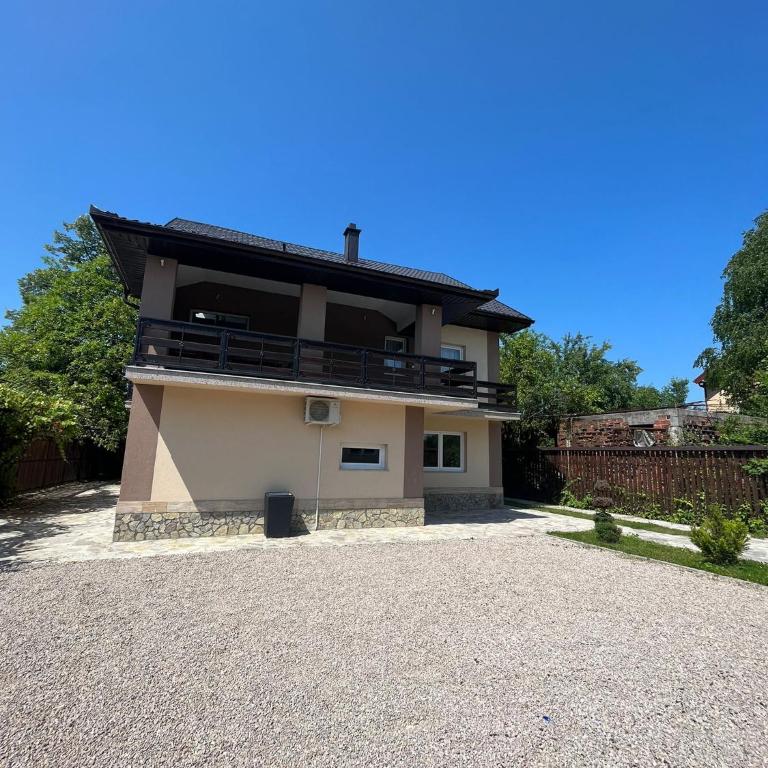 Big City House - Villa - 13