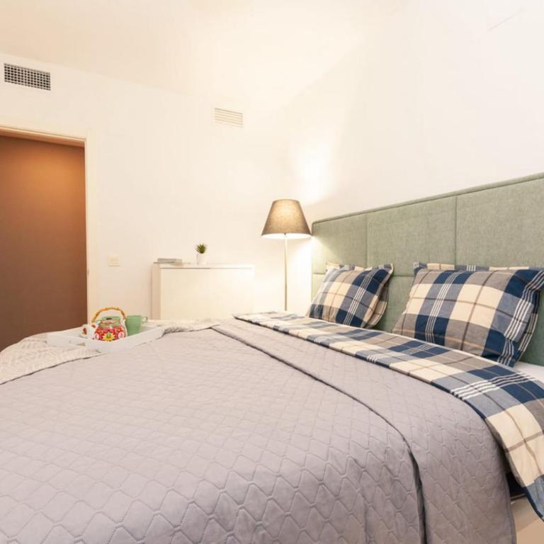 Torrevieja City Center plus parking - Apartamento de 3 dormitorios - 17