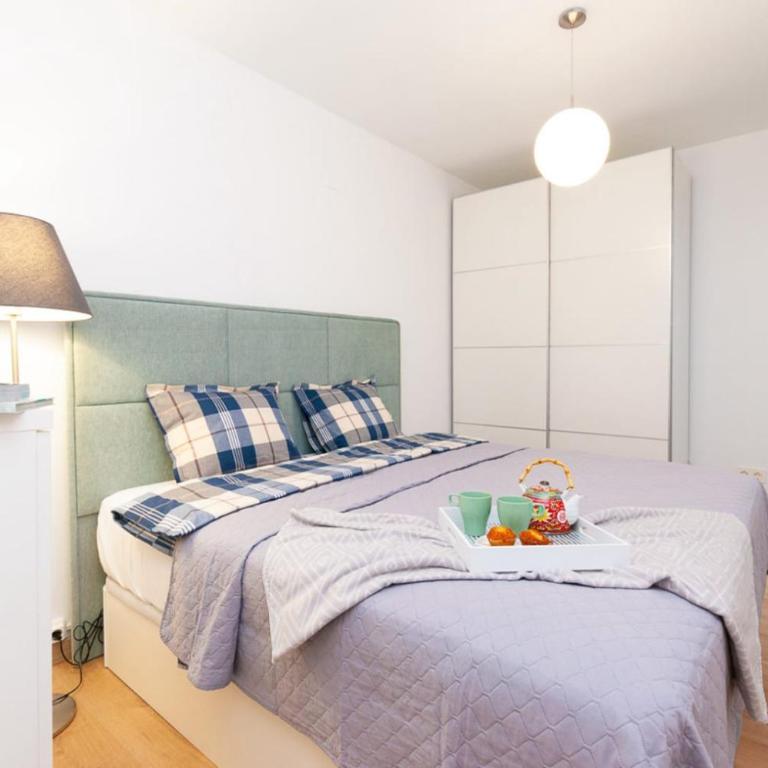 Torrevieja City Center plus parking - Apartamento de 3 dormitorios - 18