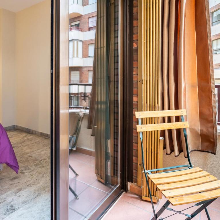 Gran apartamento centro Córdoba con parking gratis - Three-Bedroom Apartment - 19