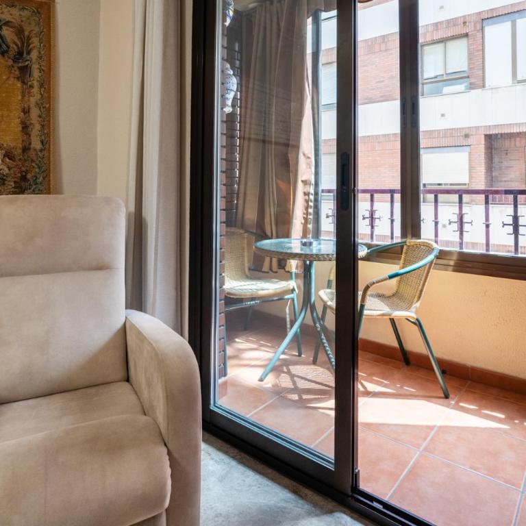 Gran apartamento centro Córdoba con parking gratis - Three-Bedroom Apartment - 29