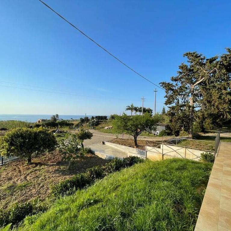 Sunset Holiday House - Two-Bedroom House - 20