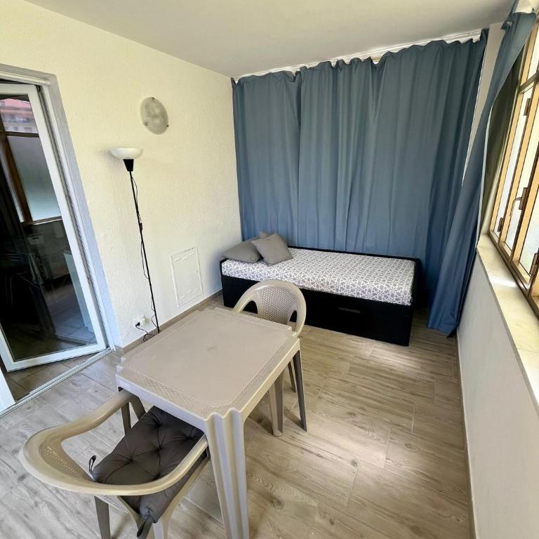 Il Gattino di Porto 1 - veranda piscina - Appartamento con 1 Camera da Letto - 11