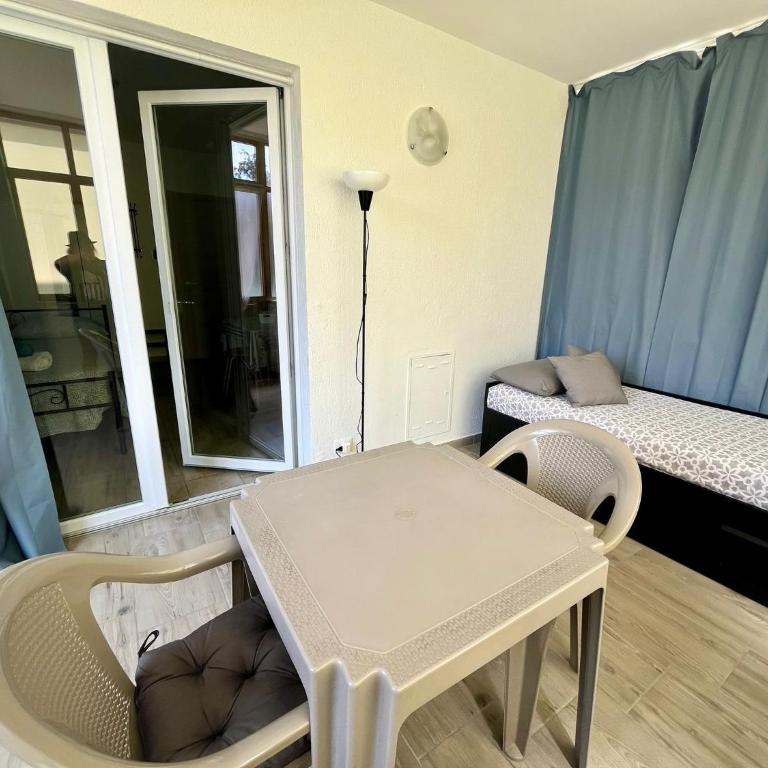Il Gattino di Porto 1 - veranda piscina - Appartamento con 1 Camera da Letto - 15