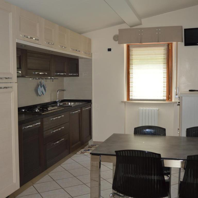 A casa di Lucia - Appartamento con 2 Camere da Letto - 4