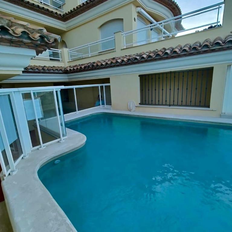 Residencial Jorge, apartamento con vistas y garaje - Apartamento - 24