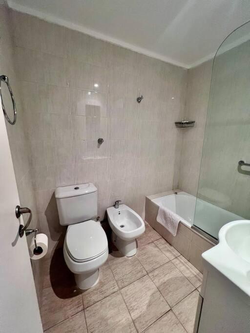 Departamento 2 dormitorios, a metros de hospital - Apartamento de 2 dormitorios - 45