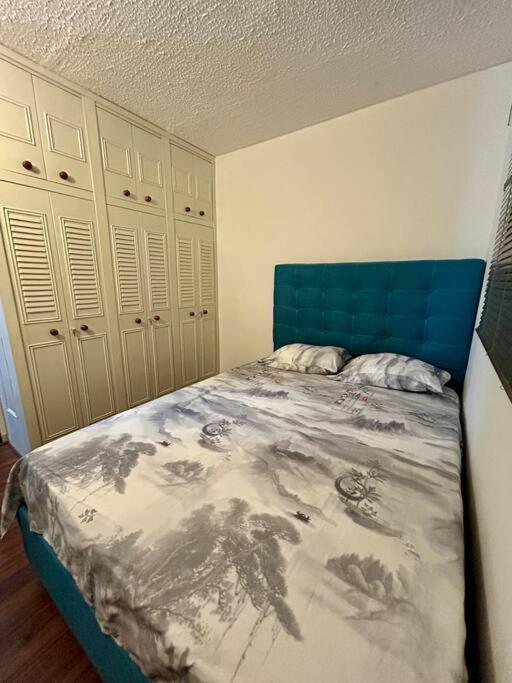 Hermoso apartamento en Ibagué - Three-Bedroom Apartment - 38