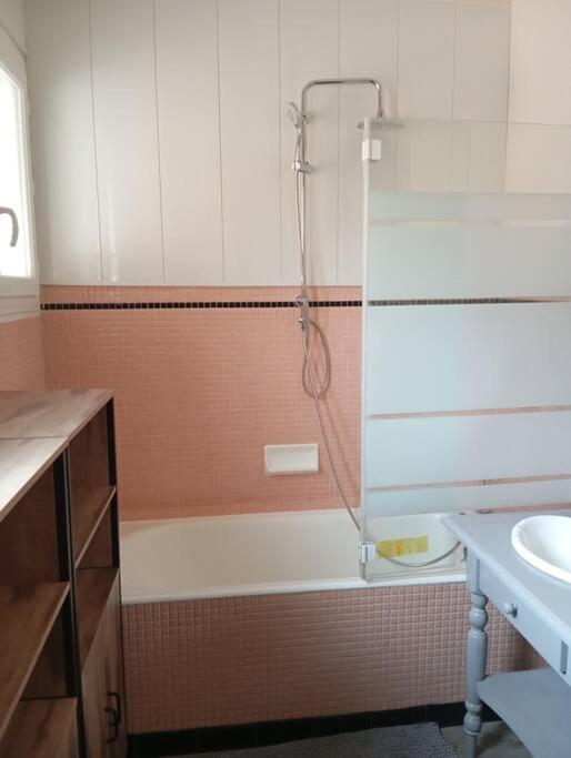 Sanctuaire Lourdes 180 M2 duplex 5 chambres 15 voyageurs 10 lits balcon - Apartment - 4