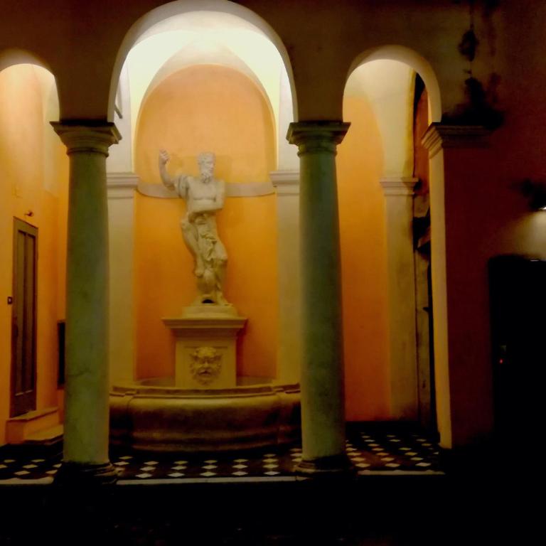 Affreschi con vista Ducale - Appartamento con 2 Camere da Letto - 7