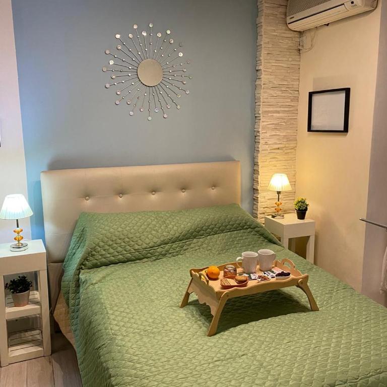 Departamento con patio para tres en el centro de San Telmo - Apartamento de 2 dormitorios - 1