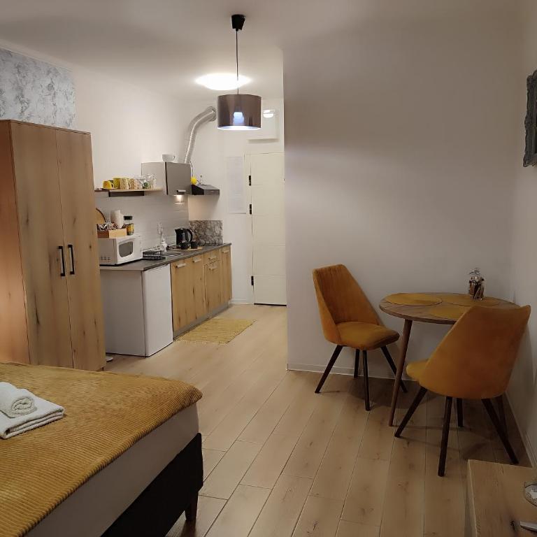 Apartman Liliom - One-Bedroom Apartment - 6