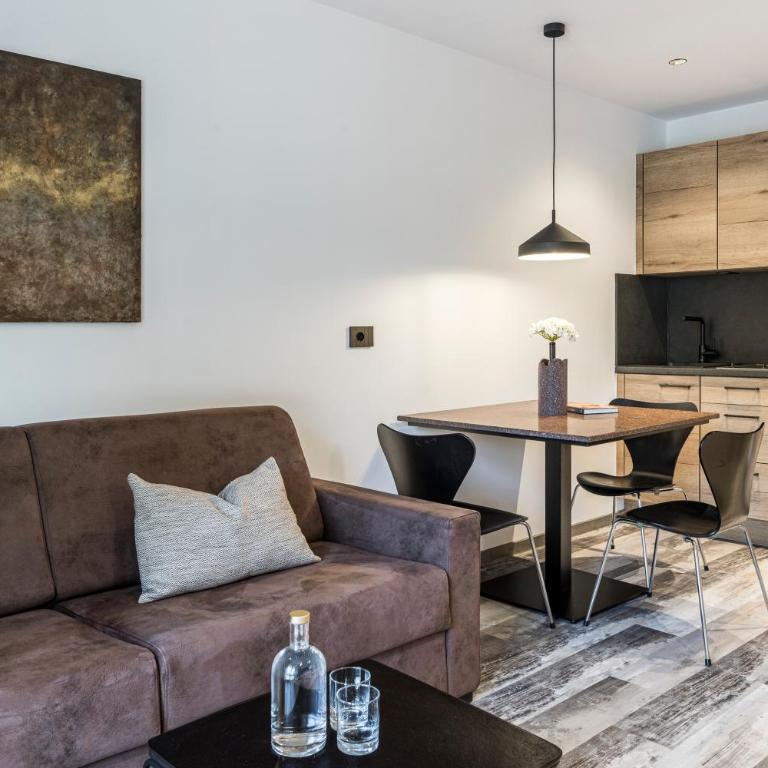 Sole Boutique Hotel - Apartment mit 1 Schlafzimmer, Balkon und Bergblick - 3