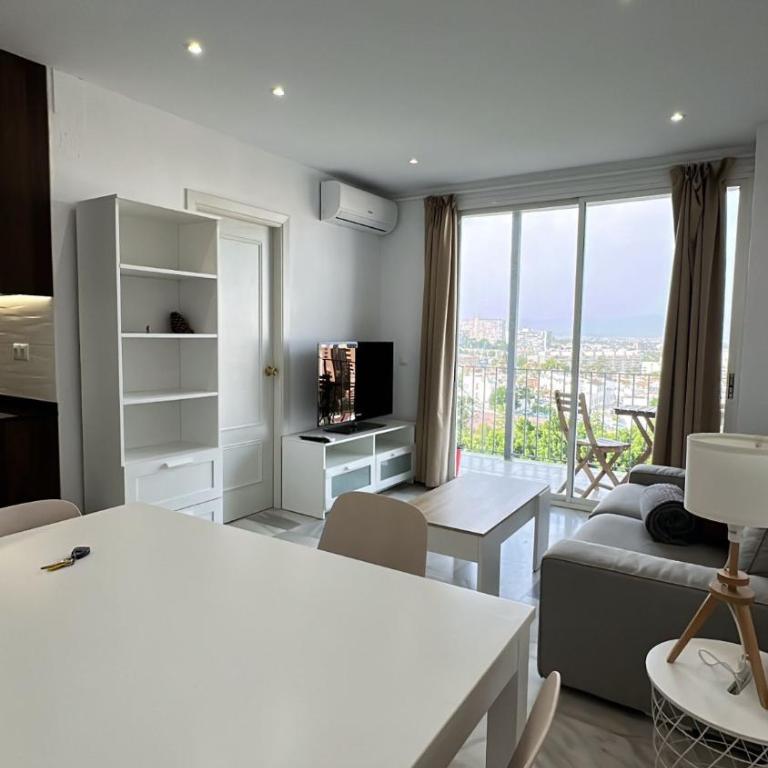 Apt Buenavista en Torremolinos increíbles vistas hacia Málaga 5min del centro y muy cerca de la playa - Apartamento de 1 dormitorio - 5
