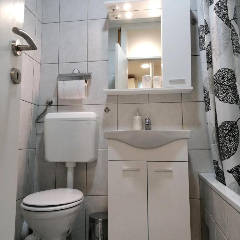 4th Floor Apartment - Two-Bedroom Apartment - 17