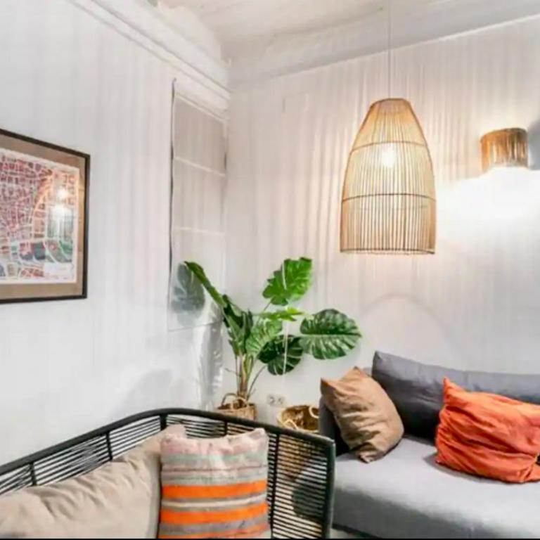 Stylish apartment in Plaça Espanya - Two-Bedroom Apartment - 3