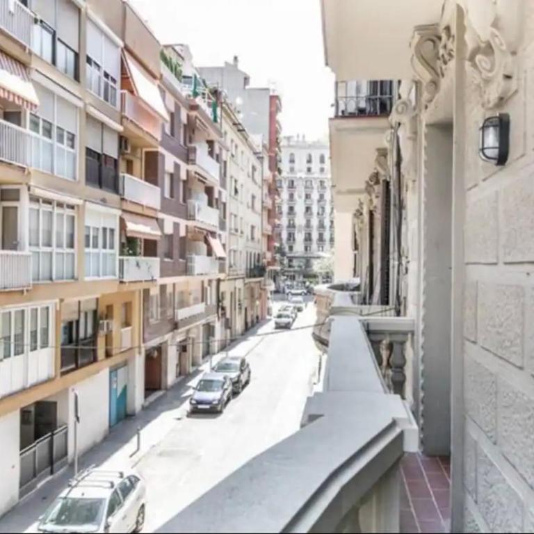 Stylish apartment in Plaça Espanya - Two-Bedroom Apartment - 19