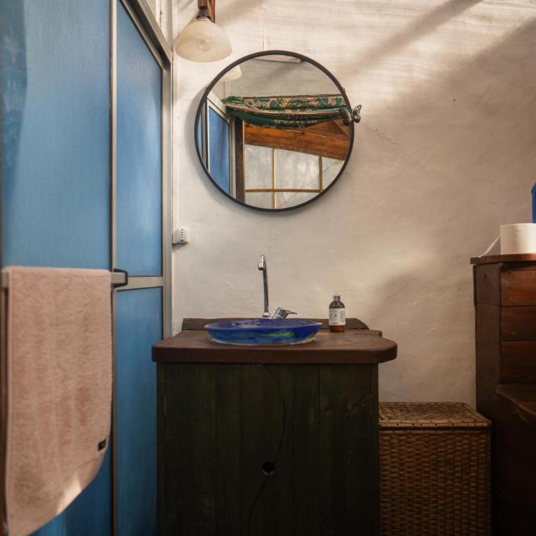 La Casa de Los Manzanos - One-Bedroom House - 13