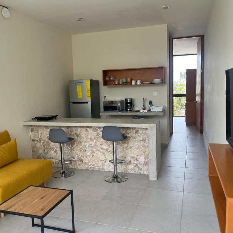 Casa Itzae Hotel Boutique - Deluxe One-Bedroom Apartment with Garden View - 16