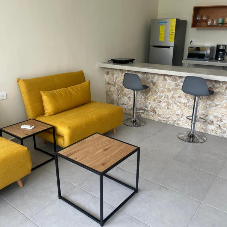 Casa Itzae Hotel Boutique - Deluxe One-Bedroom Apartment with Garden View - 13