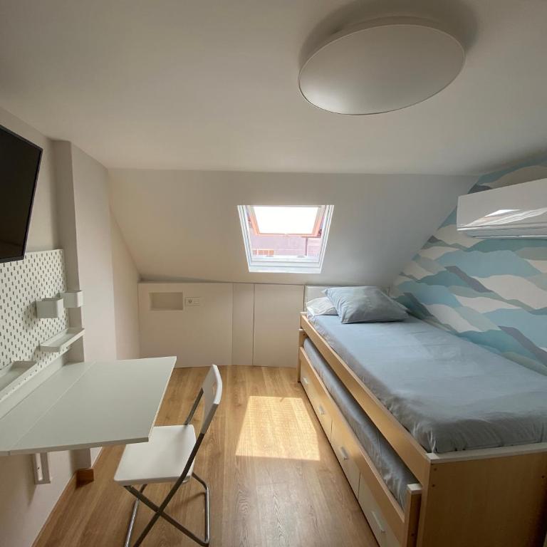 Ático 22 - céntrico, aire acondicionado y parking - Two-Bedroom Apartment - 23