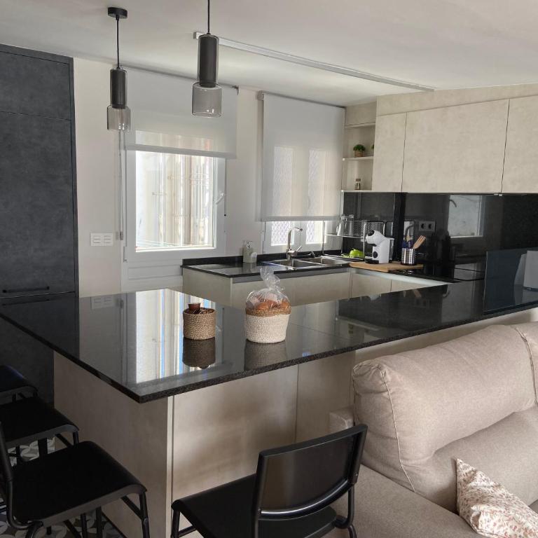Ático 22 - céntrico, aire acondicionado y parking - Two-Bedroom Apartment - 14