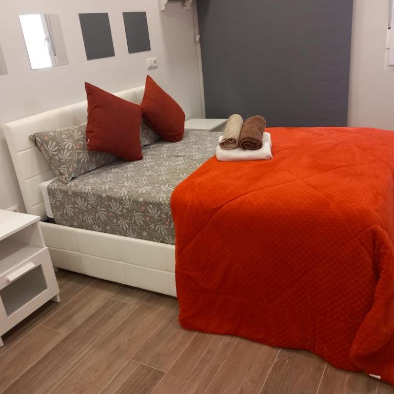 Plaza Pedro zerolo 1,5 - One-Bedroom Apartment - 1