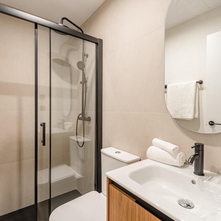 Trees Chueca Apartments - One-Bedroom Apartment - 5
